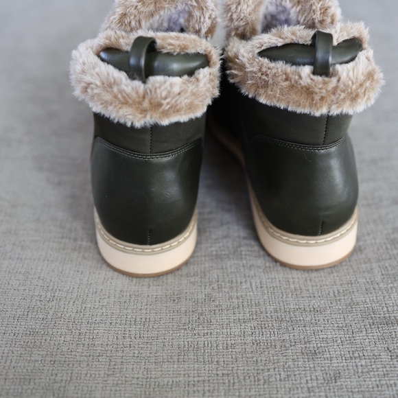 White Mountain Taurus Olive Faux Fur Zip Booties Size 11M NWOB Winter Ready Cozy - Picture 5 of 11